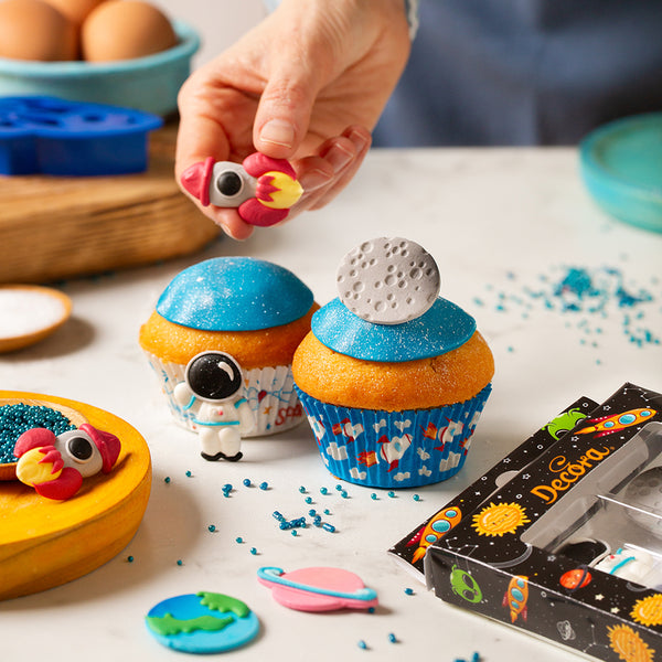 Astronauts & Aliens Sugar Decorations Pk 6