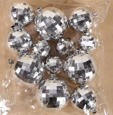 SUGAR SISTERS - Silver Mirror Ball Set Pk 12