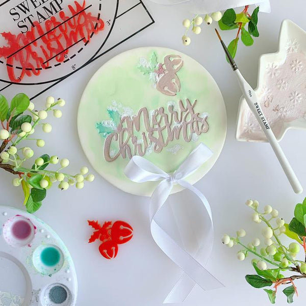 Traditional Christmas Elements