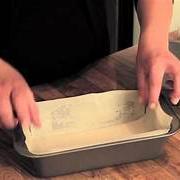 Loaf Tin Liners 1lb Pk 40 EASYBAKE